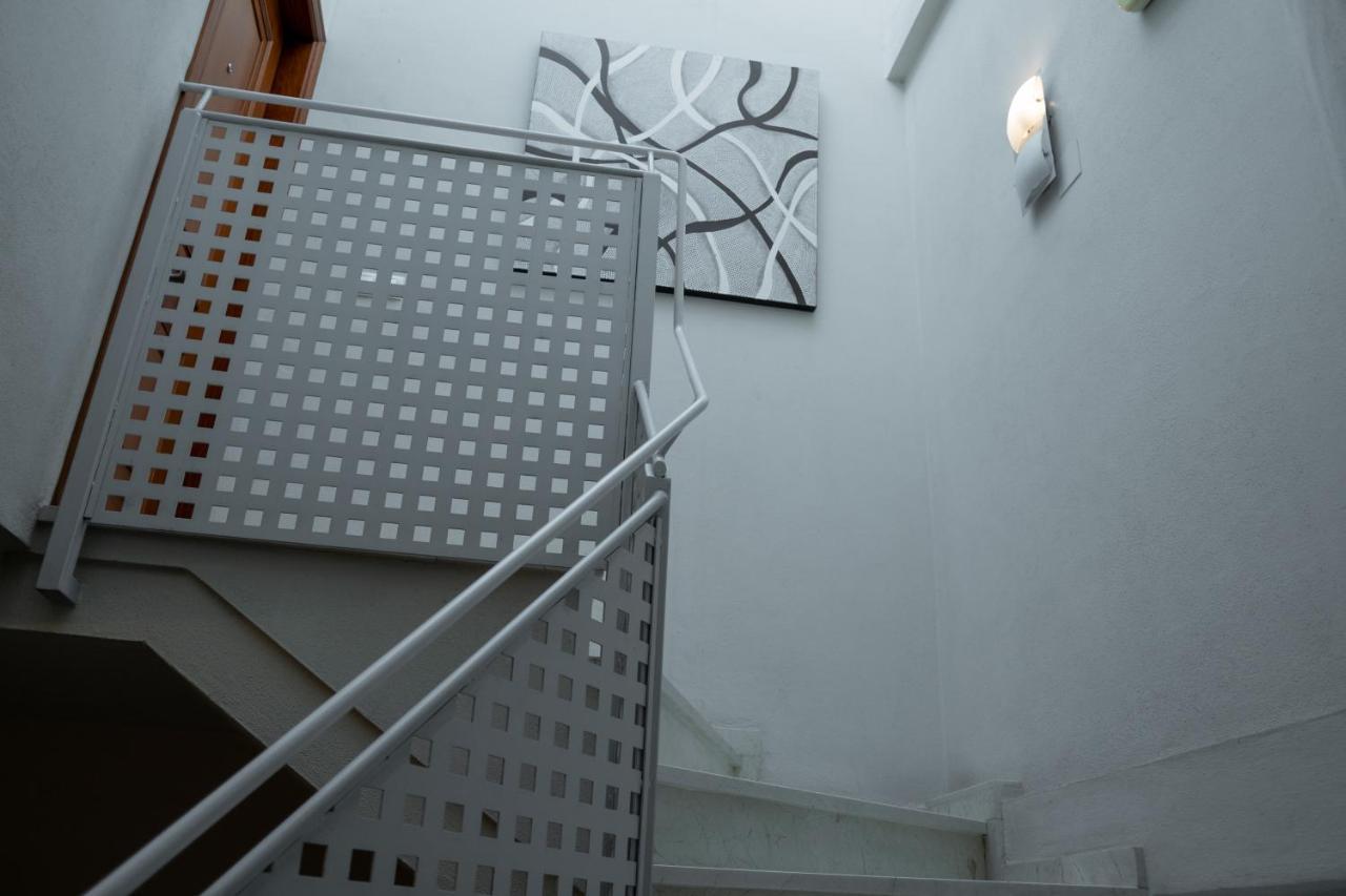 Apartamentos La Llum Alicante Exterior foto